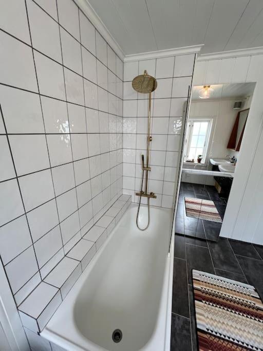 3 Bedroom Full House - Close To Ons & City Centrum スタヴァンゲル エクステリア 写真